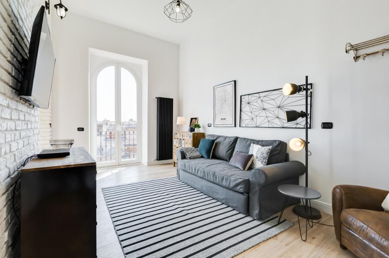 Bmga L Glam Industrial 3-Bed Apartment In Termini Рим Экстерьер фото