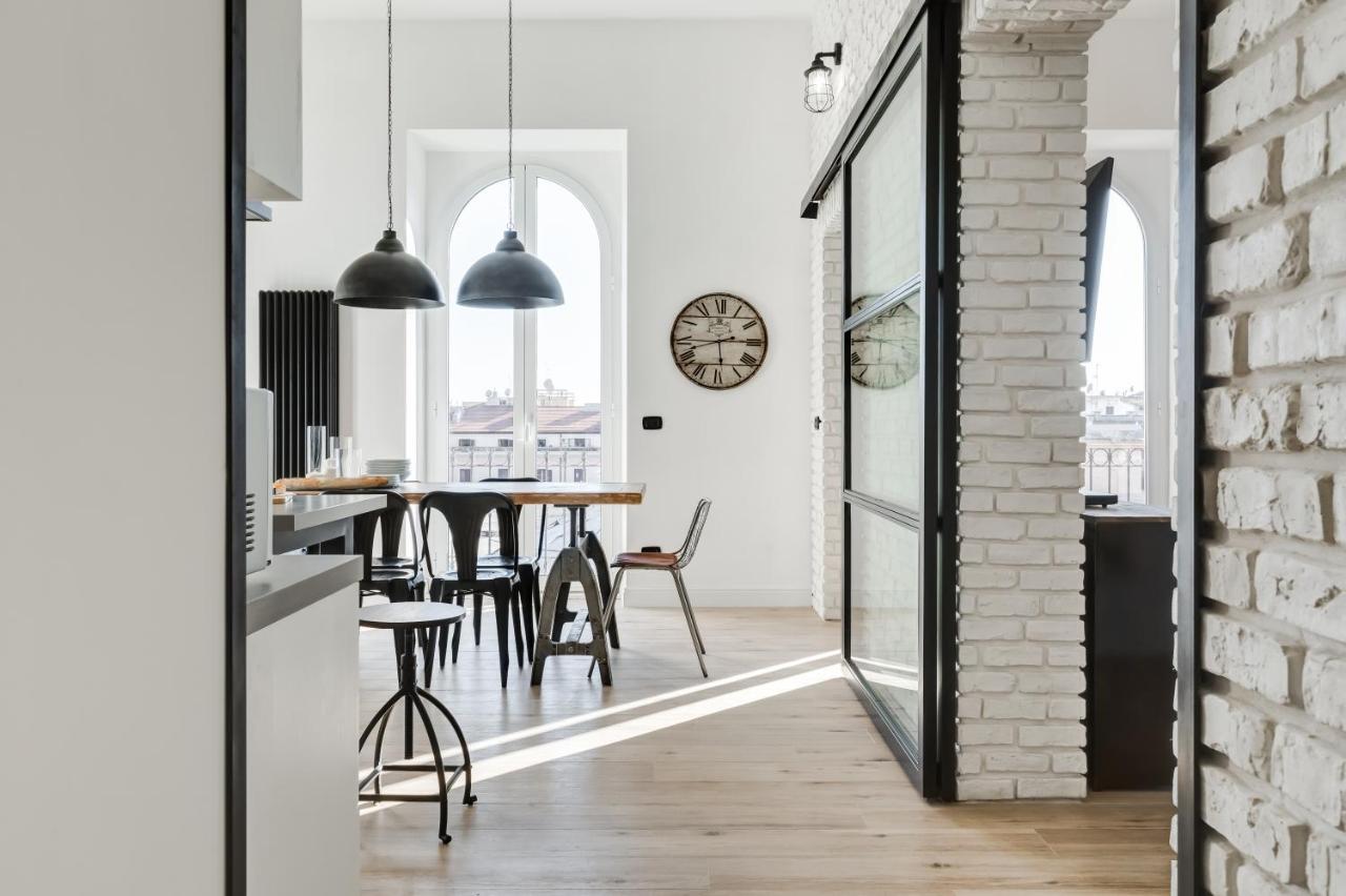 Bmga L Glam Industrial 3-Bed Apartment In Termini Рим Экстерьер фото