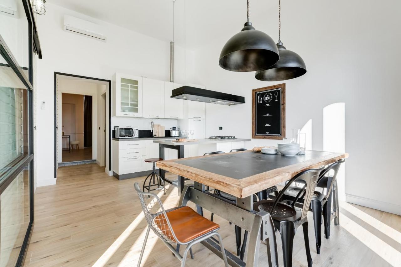 Bmga L Glam Industrial 3-Bed Apartment In Termini Рим Экстерьер фото