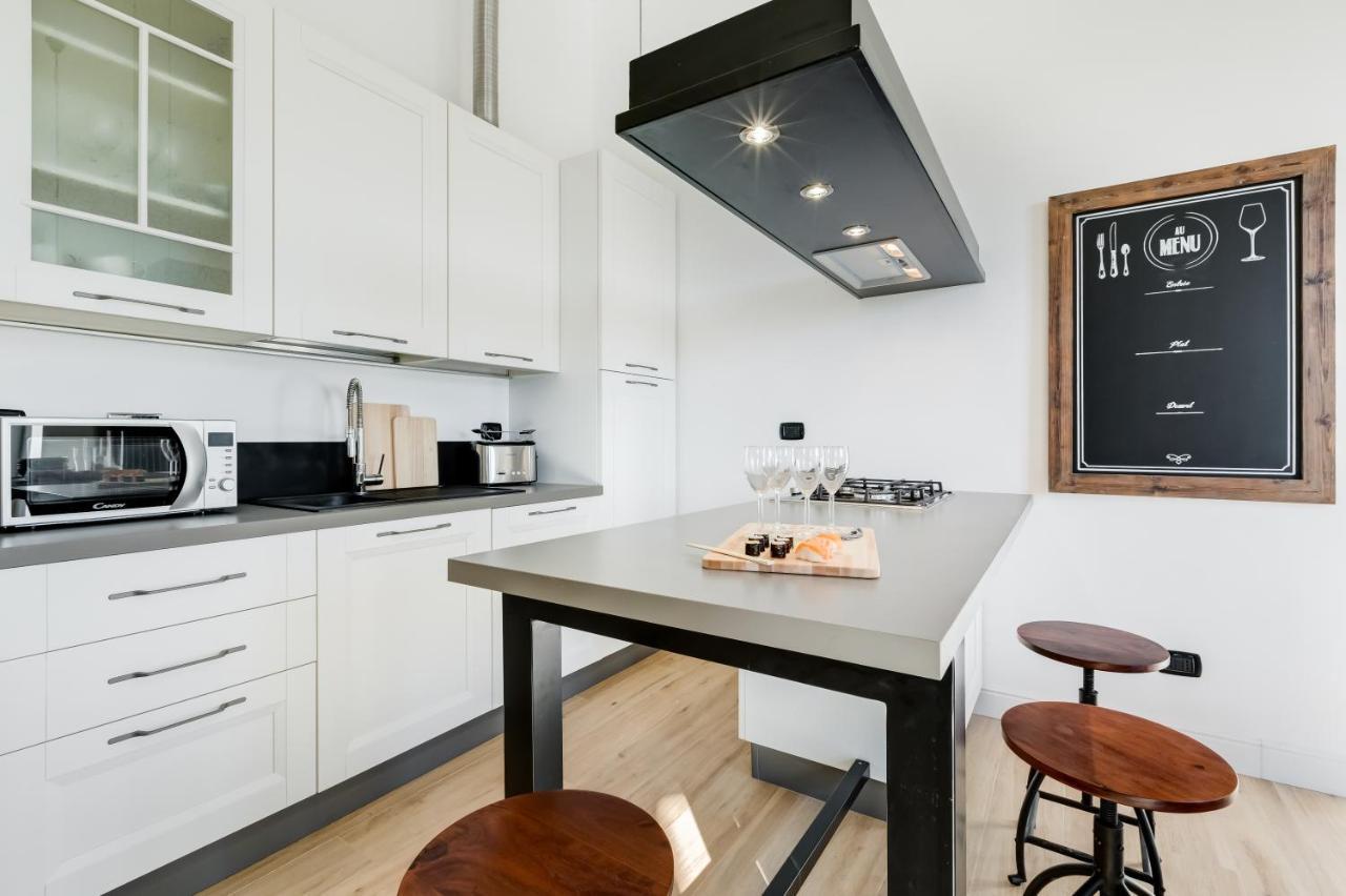 Bmga L Glam Industrial 3-Bed Apartment In Termini Рим Экстерьер фото