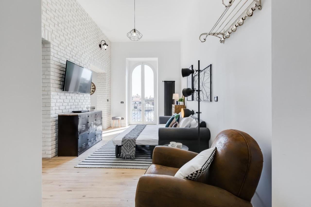 Bmga L Glam Industrial 3-Bed Apartment In Termini Рим Экстерьер фото