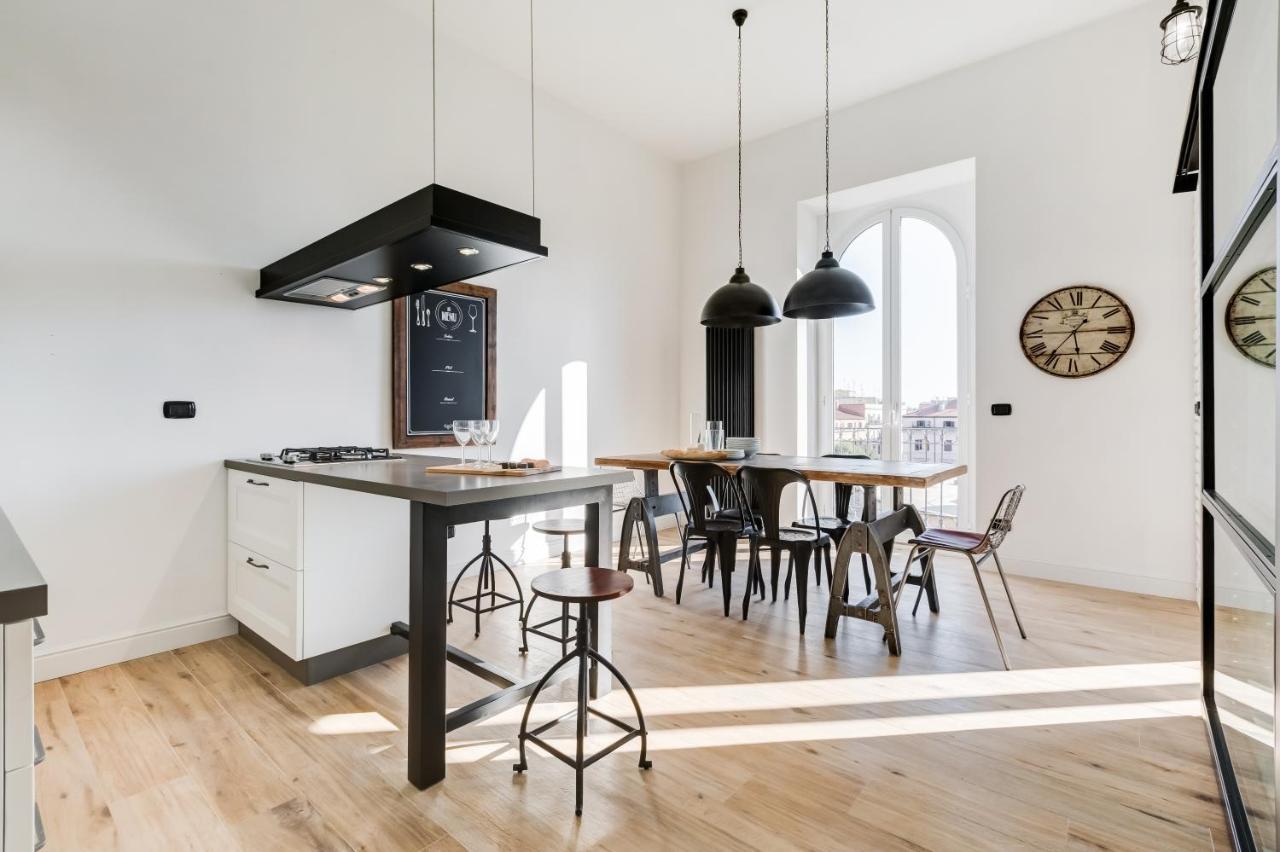 Bmga L Glam Industrial 3-Bed Apartment In Termini Рим Экстерьер фото