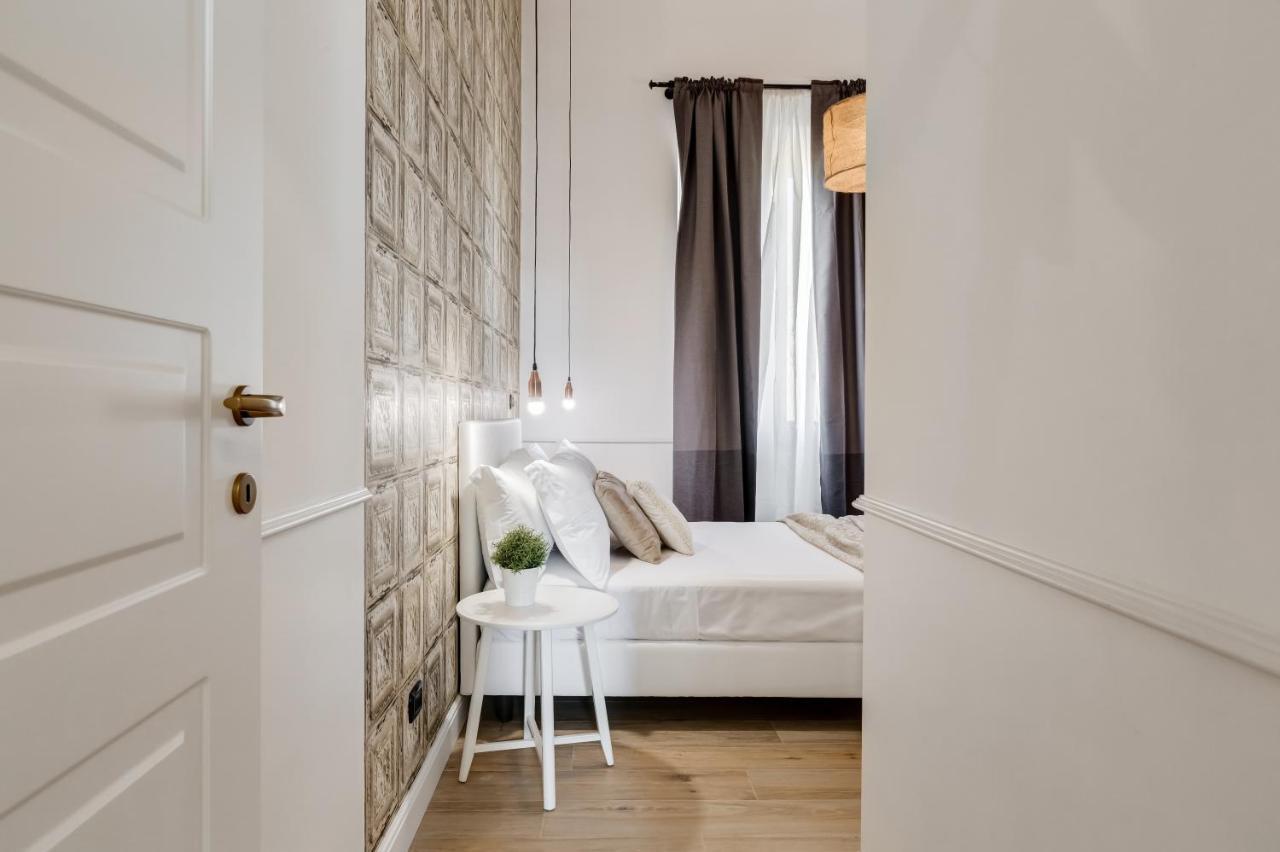 Bmga L Glam Industrial 3-Bed Apartment In Termini Рим Экстерьер фото