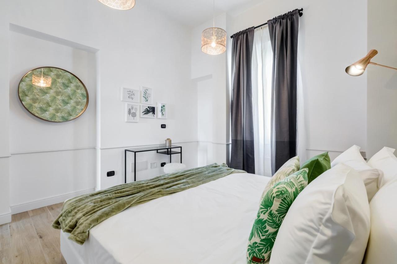 Bmga L Glam Industrial 3-Bed Apartment In Termini Рим Экстерьер фото