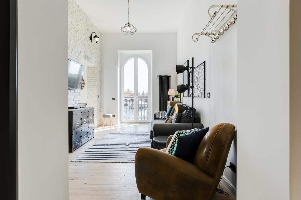 Bmga L Glam Industrial 3-Bed Apartment In Termini Рим Экстерьер фото