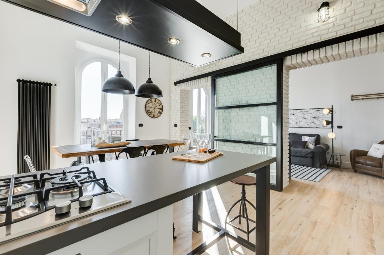 Bmga L Glam Industrial 3-Bed Apartment In Termini Рим Экстерьер фото